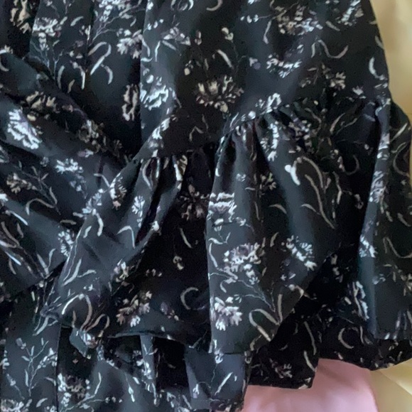 BCBG Black and white flowered kimono OS - Picture 5 of 6